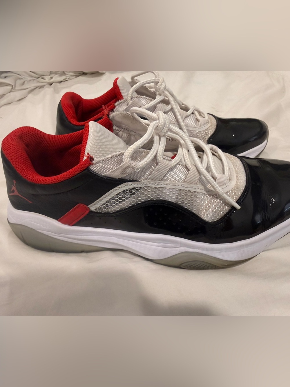 Men’s Air Jordan 11 CMFT Low White/University Red/Black - Size US 12